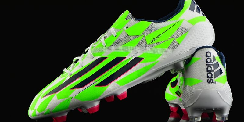 Adidas F50 Adizero là phiên bản thành công nhất trong Series giày F50
